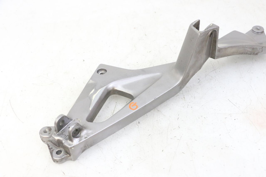 photo de VOETSTEUNPLAAT VOOR LINKS HONDA NTV DEAUVILLE ABS 700 (2007 - 2016) - Bevestigingspunten
