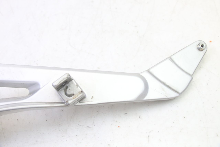 photo de VOETSTEUNPLAAT VOOR LINKS HONDA NTV DEAUVILLE 650 (2001 - 2006) - Zoom op gebruiksstaat