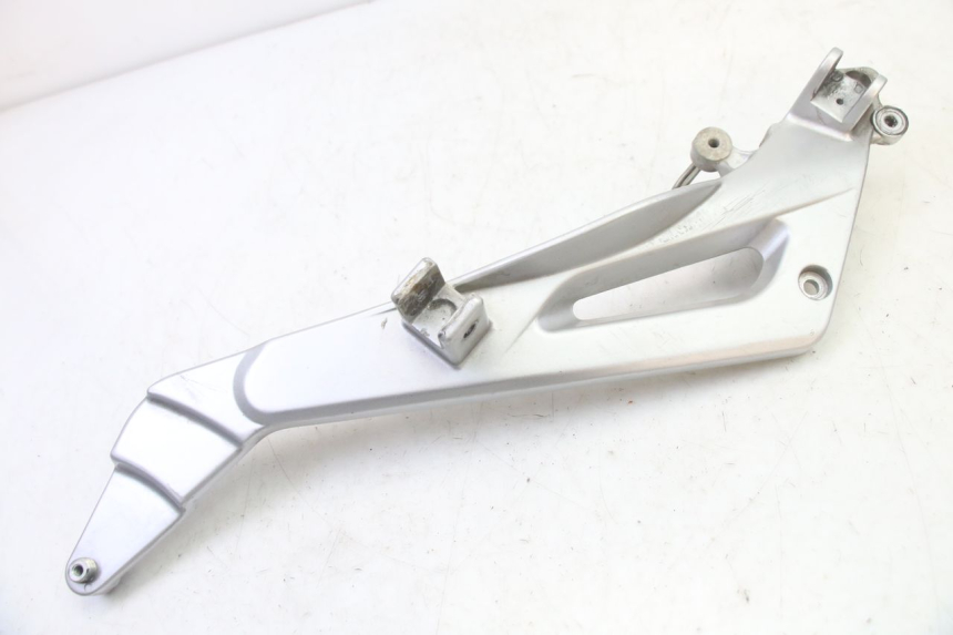 photo de VOETSTEUNPLAAT VOOR LINKS HONDA NTV DEAUVILLE 650 (2001 - 2006) - Andere kijkhoek