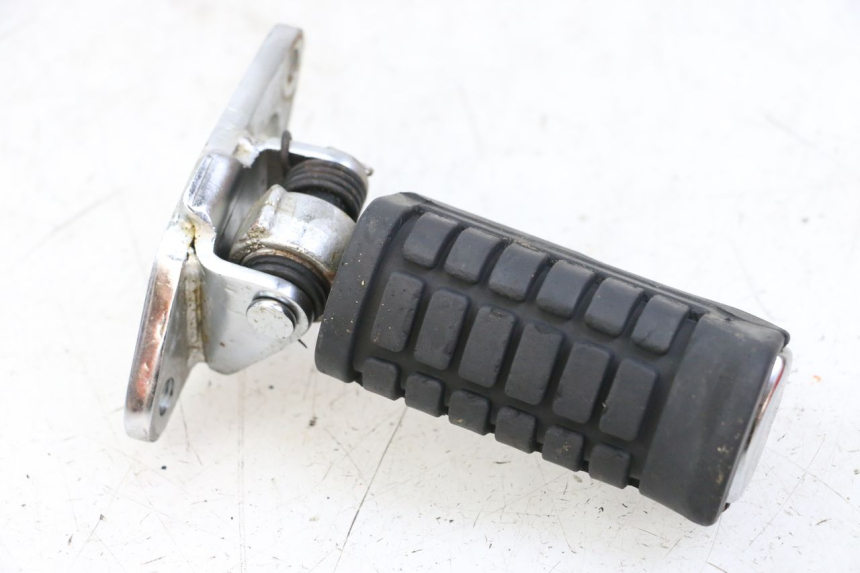 photo de VOETSTEUNPLAAT VOOR LINKS REGAL RAPTOR RAXTER 2 125 (2007 - 2015) - Hoofdaanzicht