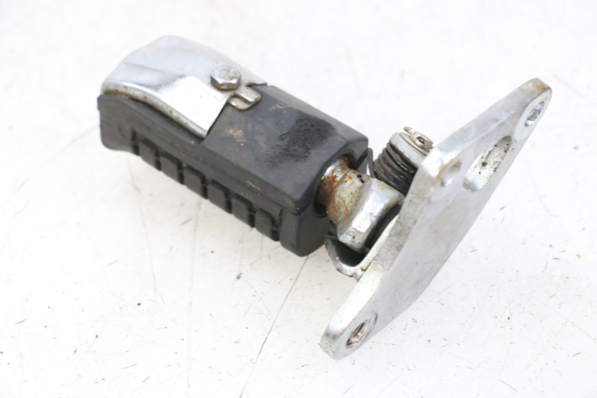 photo de VOETSTEUNPLAAT VOOR LINKS REGAL RAPTOR RAXTER 2 125 (2007 - 2015) - Technische close-up