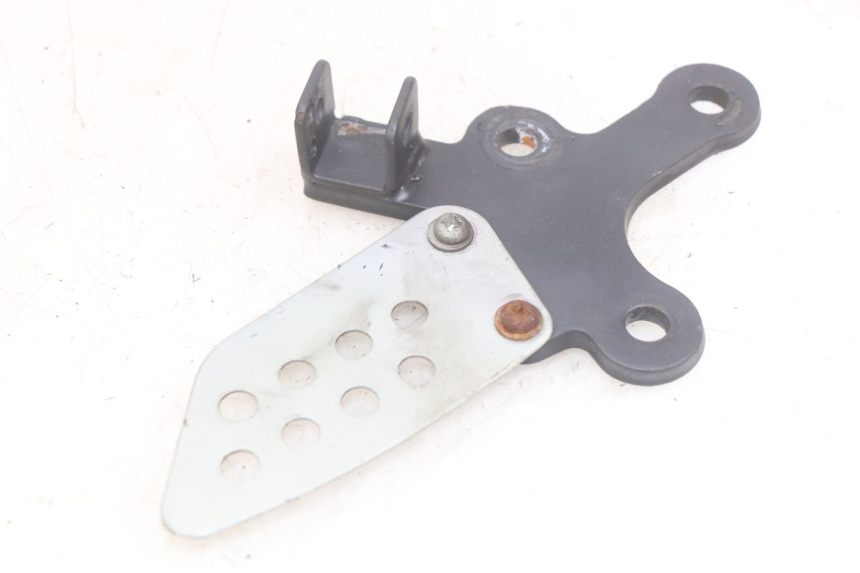 photo de VOETSTEUNPLAAT VOOR LINKS YAMASAKI ROADSTER 50 (2013 - 2018) - Zoom op gebruiksstaat