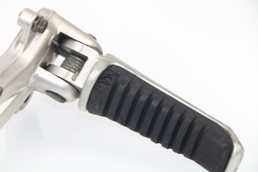 photo de VOETSTEUNPLAAT VOOR LINKS DUCATI ST2 944 (1997 - 2003) - Detail van het onderdeel