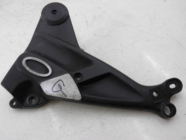 photo de VOETSTEUNPLAAT VOOR LINKS VOORAN TRIUMPH TROPHY 1200 (1996 - 2003) - Hoofdaanzicht