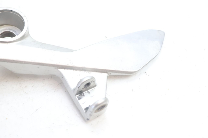 photo de VOETSTEUNPLAAT VOOR LINKS VOORAN HONDA VFR FI RC46 800 (1998 - 2001) - Andere kijkhoek