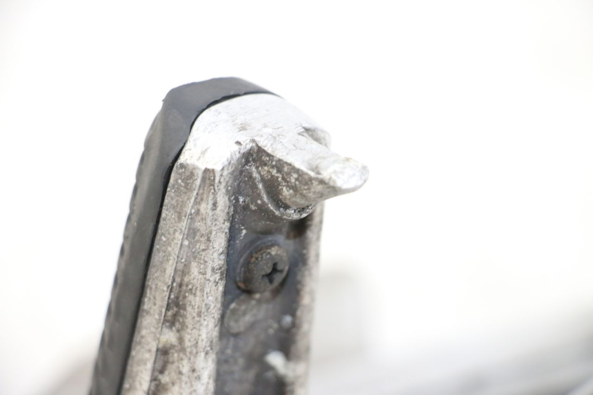 photo de VOETSTEUNPLAAT VOOR LINKS YAMAHA XJ600 XJ DIVERSION 600 (1992 - 1997) - Detail van het onderdeel