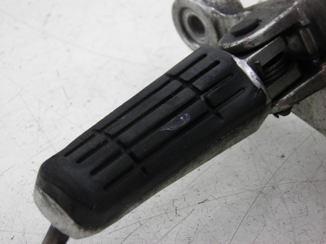 photo de VOETSTEUNPLAAT VOOR LINKS YAMAHA TDM 900 (2004 - 2006) - Gecontroleerd onderdeel