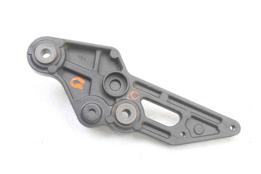 photo de VOETSTEUNPLAAT VOOR LINKS YAMAHA TRACER 7 700 (2020 - 2024) - Zoom op gebruiksstaat