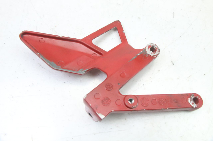 photo de VOETSTEUNPLAAT VOOR LINKS VOORAN YAMAHA TZR 50 (2008 - 2016) - Technische close-up