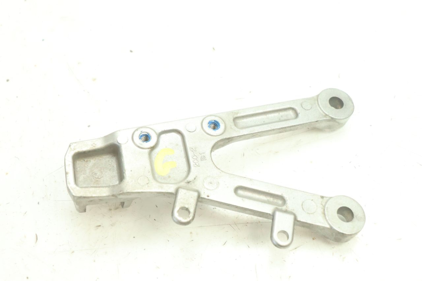 photo de LINKER VOORSTE VOETSTEUNPLAAT YAMAHA YZF R6 600 (2008 - 2009) - Zoom op gebruiksstaat
