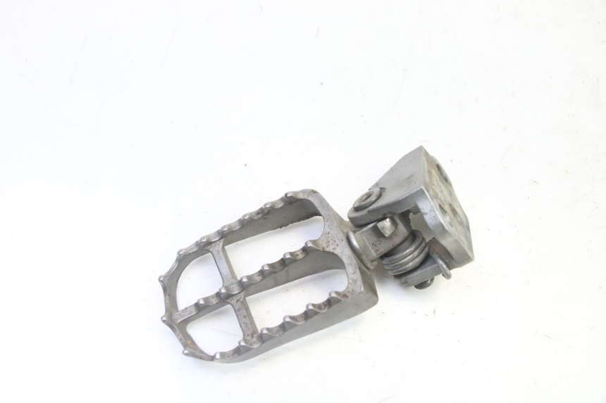 photo de VOETSTEUNPLAAT VOOR LINKS YAMAHA YZF YZ-F 450 (2014 - 2016) - Detail van het onderdeel