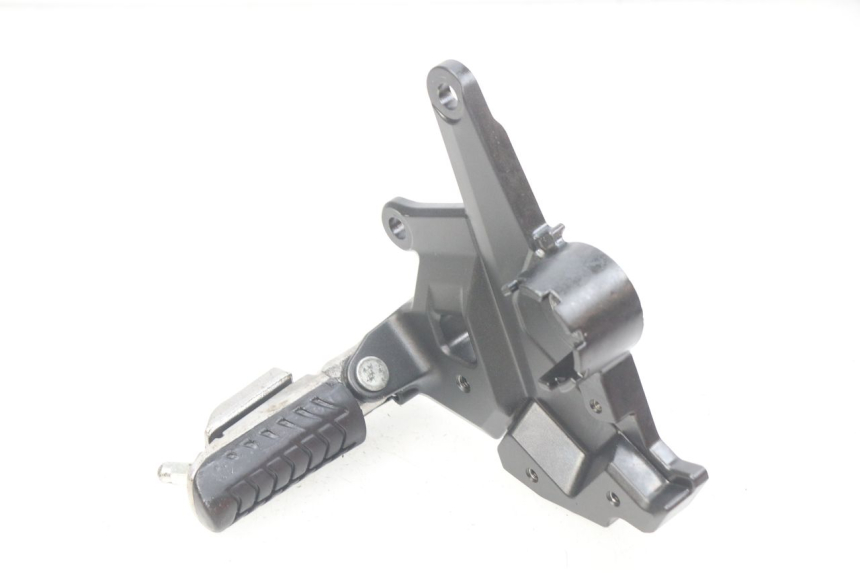 photo de VOETSTEUNPLAAT VOOR LINKS KAWASAKI Z 650 (2016 - 2019) - Hoofdaanzicht