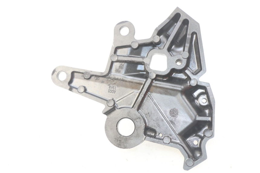 photo de VOETSTEUNPLAAT VOOR LINKS KAWASAKI Z 650 (2016 - 2019) - Zoom op gebruiksstaat