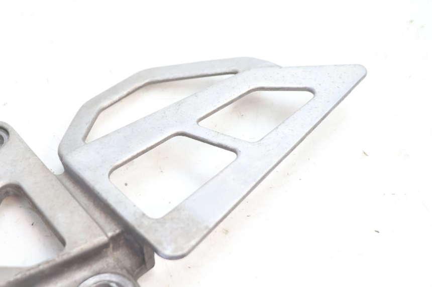 photo de VOETSTEUNPLAAT VOOR LINKS KAWASAKI ZX-6R ZX6R 600 (1995 - 1997) - Zoom op gebruiksstaat