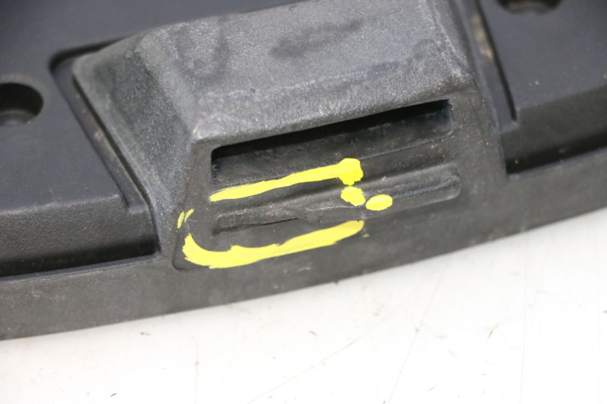 photo de TOP CASE PLAAT PIAGGIO MP3 500 (2016 - 2018) - Kenmerkende details