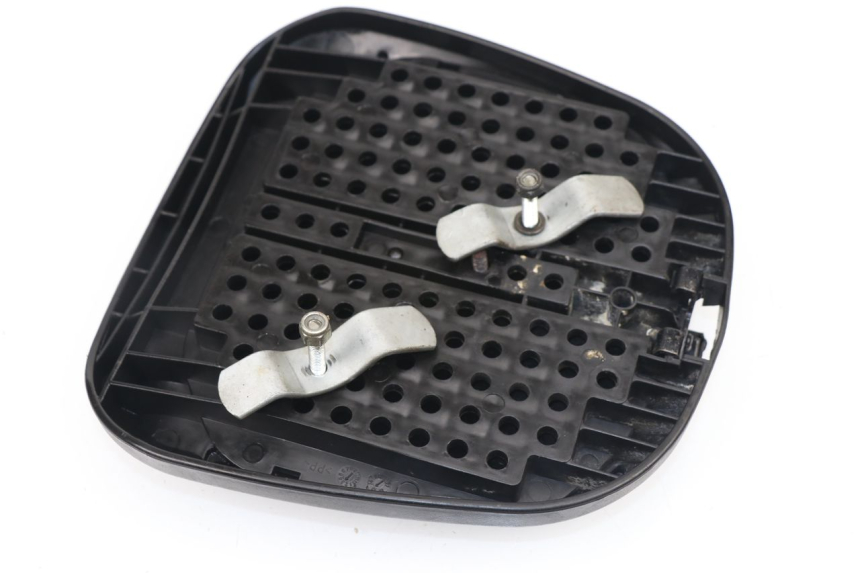 photo de TOPCASE PLAAT PIAGGIO VESPA LX 2T 50 (2005 - 2013) - Detail van het onderdeel