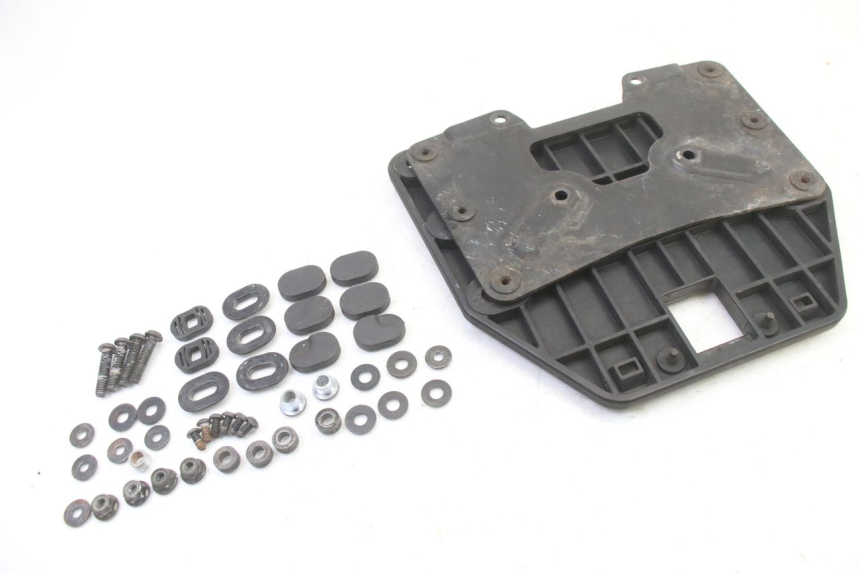 photo de TOPCASE PLAAT HONDA ST PAN EUROPEAN 1300 (2002 - 2013) - Staat van het oppervlak