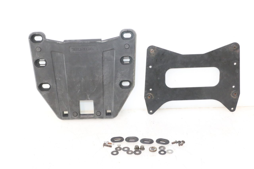 photo de TOP CASE PLAAT HONDA XLV VARADERO 125 (2007 - 2012) - Hoofdaanzicht