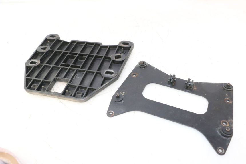 photo de TOP CASE PLAAT HONDA XLV VARADERO 125 (2007 - 2012) - Overzicht