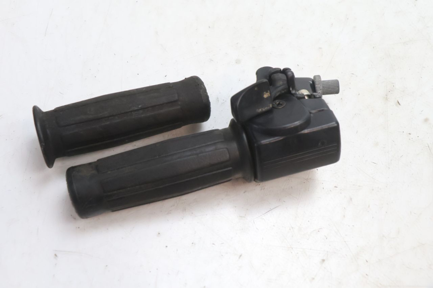 photo de Gashendel PEUGEOT 103 SPX CLIP 50 (1989 - 1992) - Overzicht