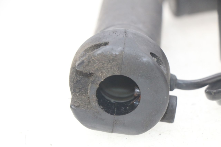 photo de GASHANDVAT HONDA FES PANTHEON 2T 125 (1998 - 2002) - Zoom op gebruiksstaat