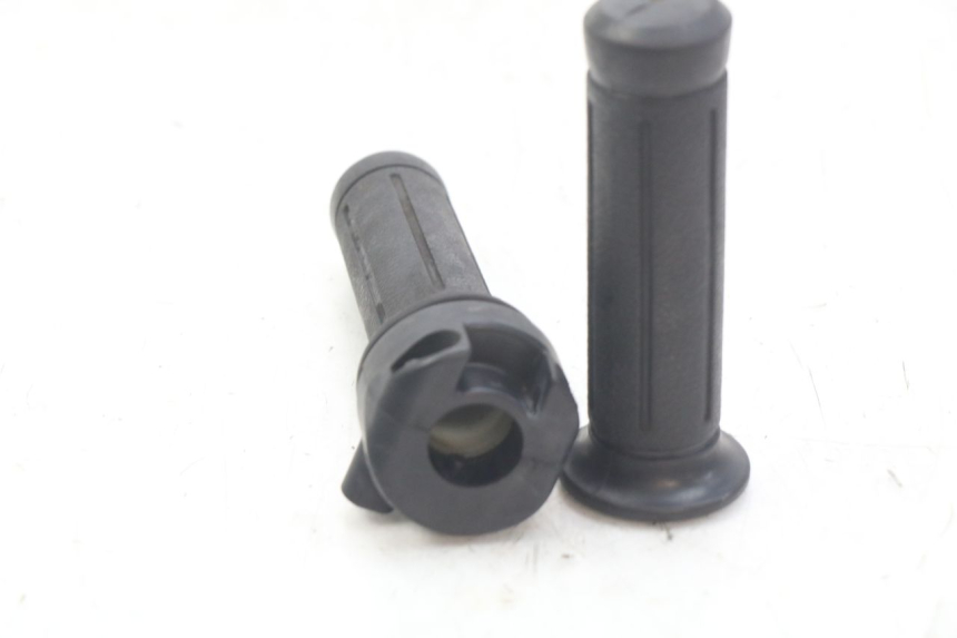 photo de GASHANDVAT HONDA FES PANTHEON 2T 125 (1998 - 2002) - Detail van het onderdeel