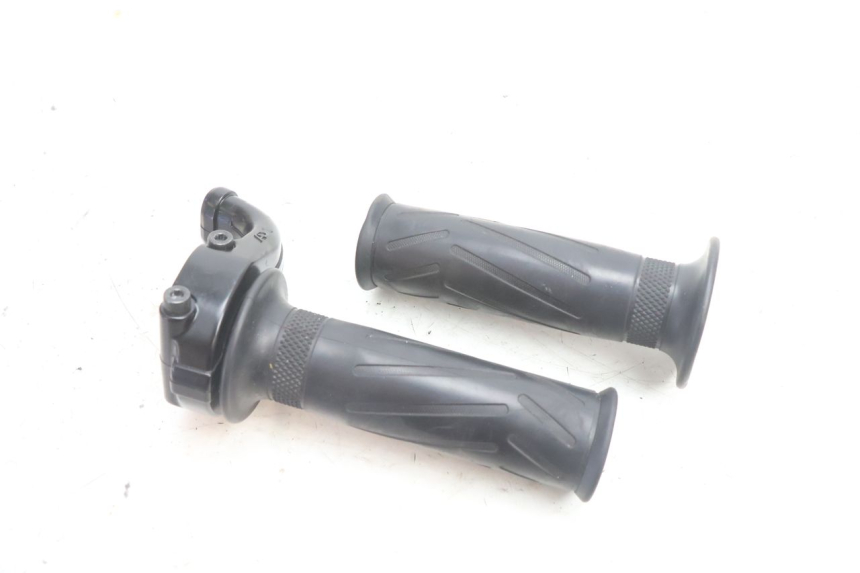 photo de GASHANDVAT YAMAHA FZ8 800 (2010 - 2016) - Hoofdaanzicht