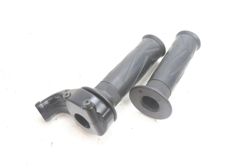 photo de GASHANDVAT YAMAHA FZ8 800 (2010 - 2016) - Detail van het onderdeel
