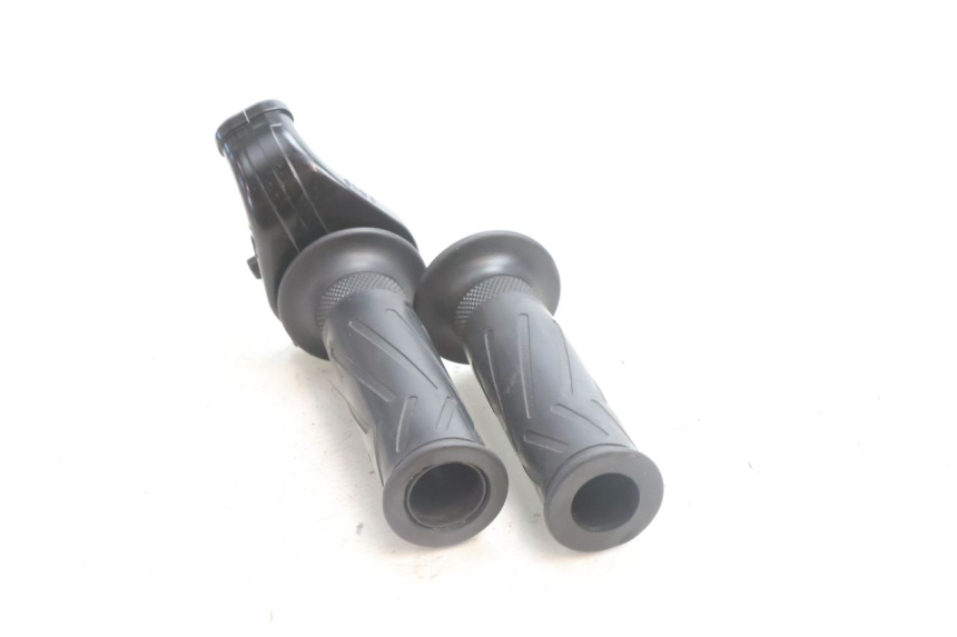 photo de GASHANDVAT YAMAHA FZ8 800 (2010 - 2016) - Technische close-up