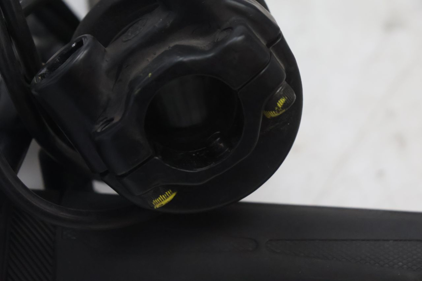photo de Gashendel PIAGGIO MP3 500 (2016 - 2018) - Technische close-up