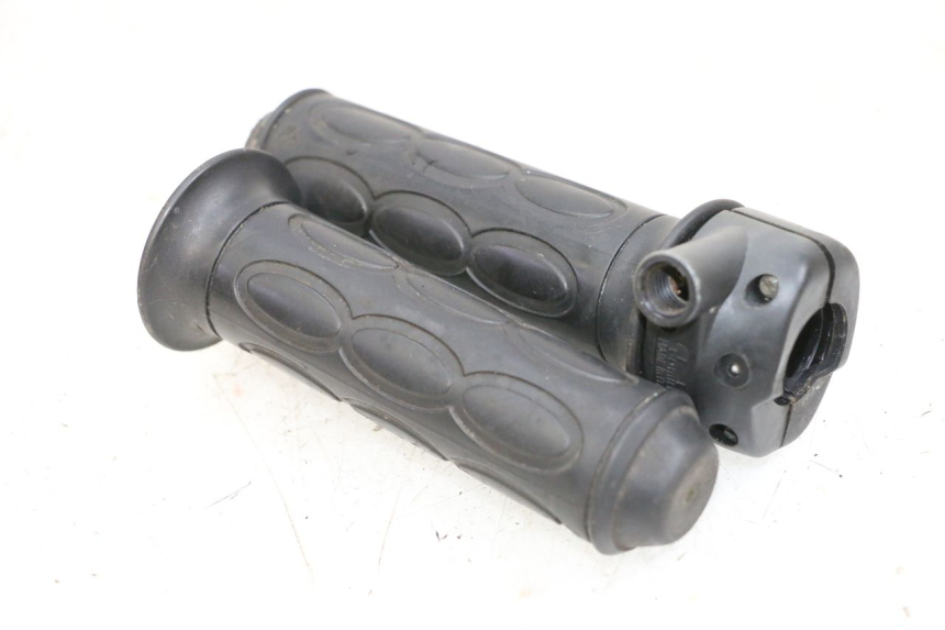 photo de GASHANDVAT YAMAHA NEO'S NEOS 2T 50 (1998 - 2007) - Zoom op gebruiksstaat