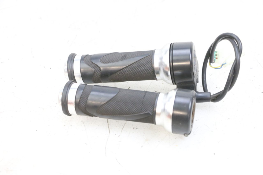 photo de Gashendel EFUN PUSA 1 - Bevestigingspunten