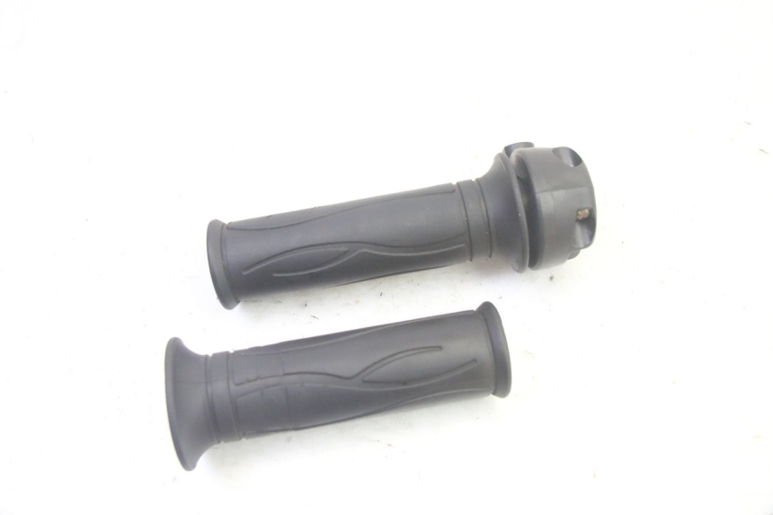 photo de GASHANDVAT JM MOTORS SANTANA EVO 50 (2024 - 2026) - Andere kijkhoek