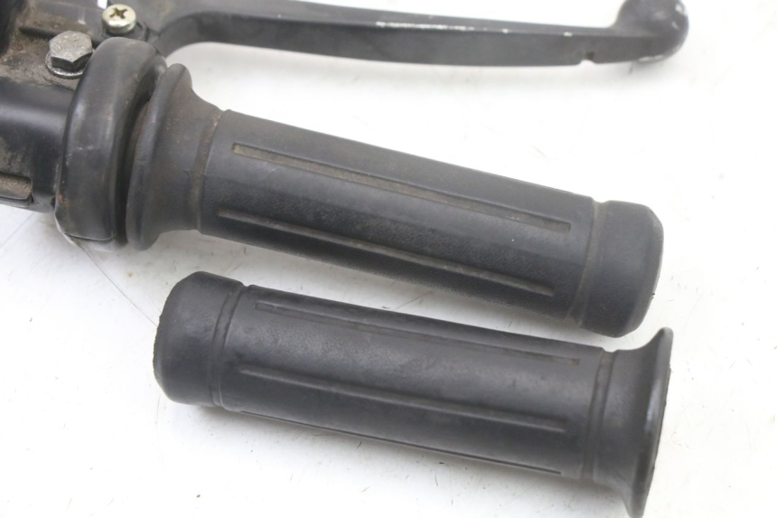 photo de GASHANDVAT HONDA SCV LEAD 100 (2003 - 2007) - Detail van het onderdeel