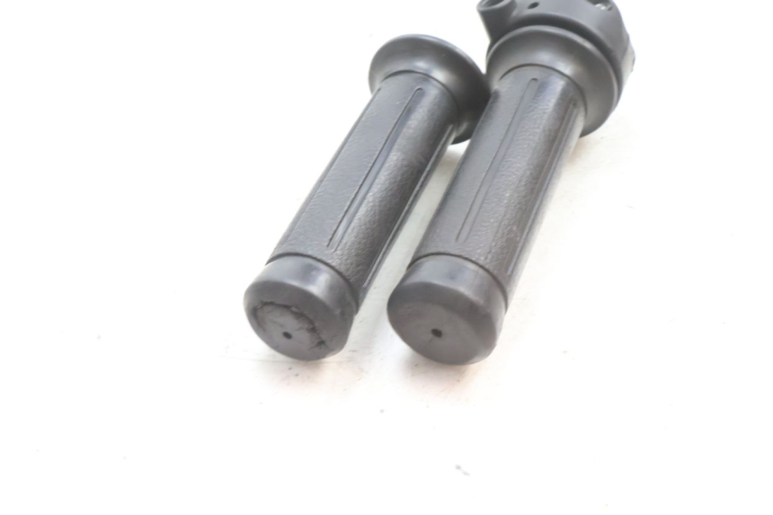photo de Gashendel HONDA SH 125 (2001 - 2003) - Bevestigingspunten