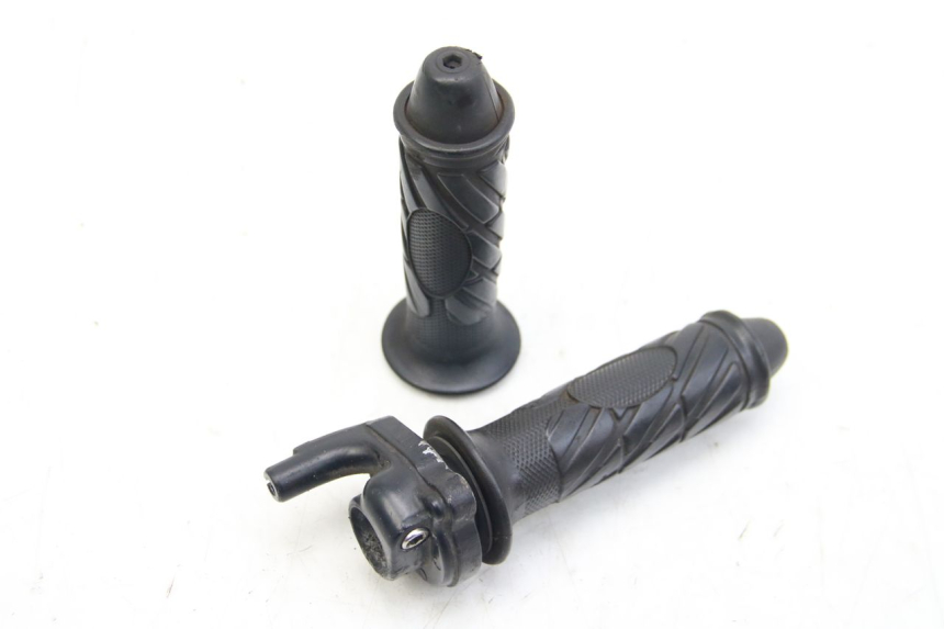 photo de GASHANDVAT APRILIA SR 2T 50 (2012 - 2017) - Hoofdaanzicht