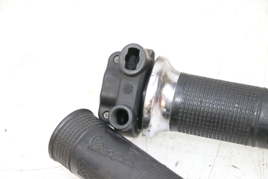 photo de Gashendel PIAGGIO VESPA GTS SUPER IE 125 (2009 - 2016) - Zoom op gebruiksstaat