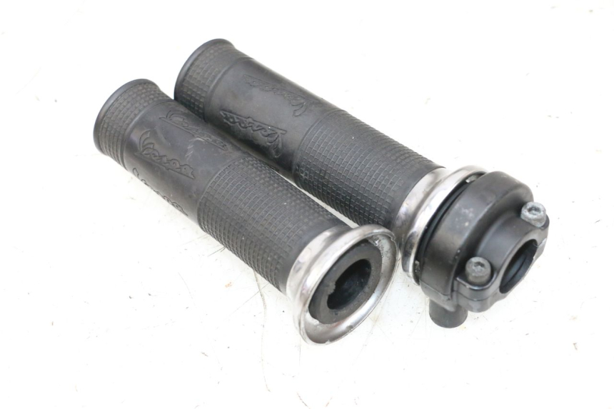 photo de Gashendel PIAGGIO VESPA GTS SUPER IE 125 (2009 - 2016) - Andere kijkhoek