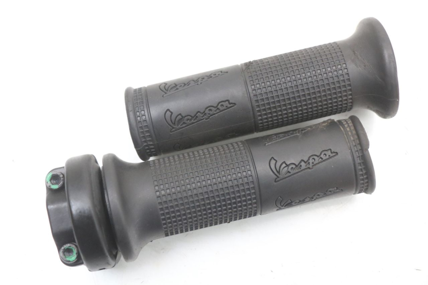 photo de GASHANDVAT PIAGGIO VESPA PRIMAVERA 4T 50 (2021 - 2024) - Hoofdaanzicht