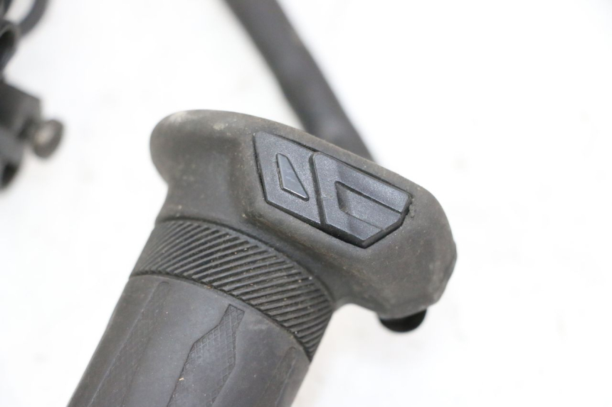 photo de GASHANDVAT YAMAHA XMAX X-MAX 125 (2006 - 2009) - Productaanzicht