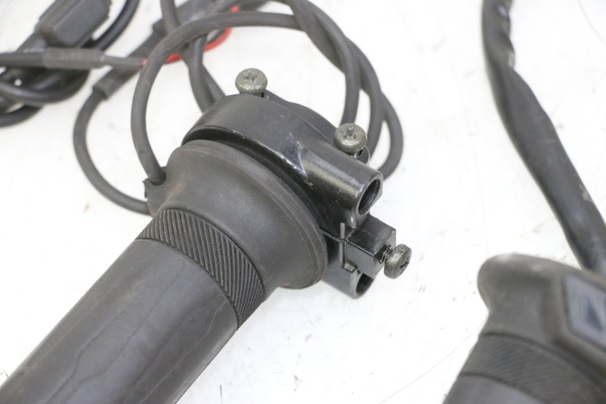 photo de GASHANDVAT YAMAHA XMAX X-MAX 125 (2006 - 2009) - Markeringen en referenties