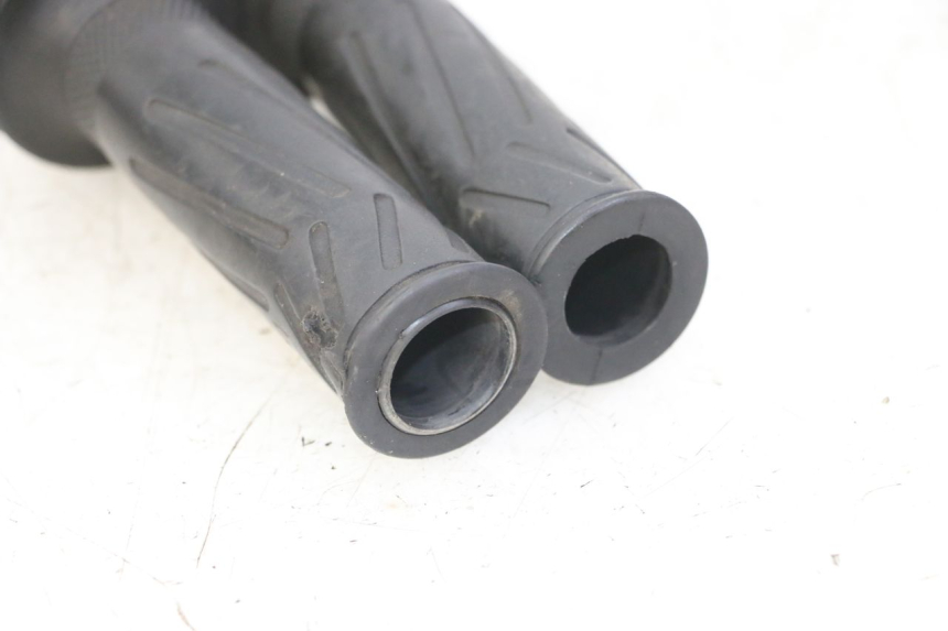 photo de Gashendel YAMAHA FZS FAZER 600 (2001 - 2003) - Staat van het oppervlak