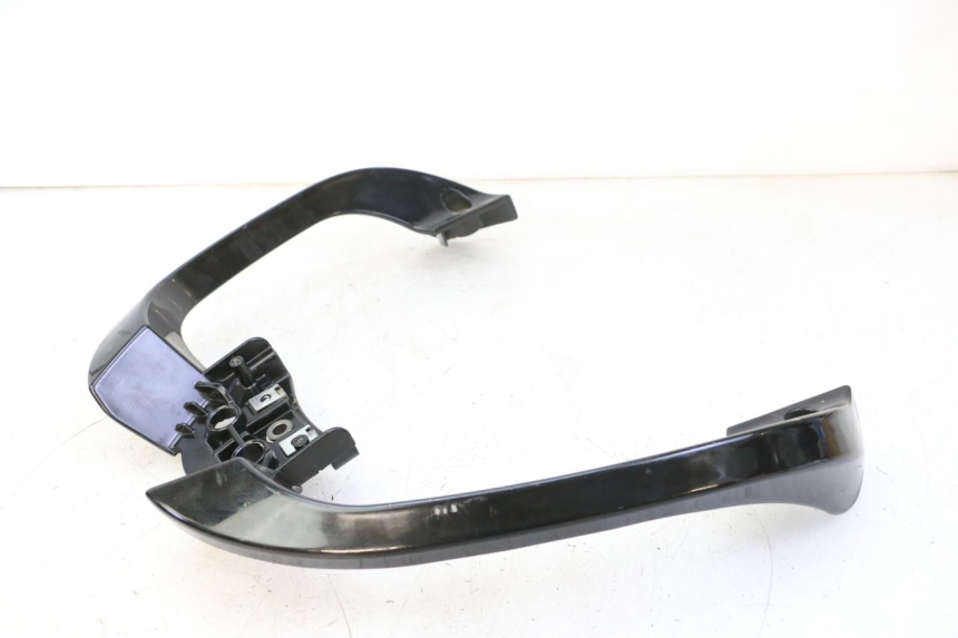 photo de ACHTERHANDVAT QUADRO 4 4D 350 (2015 - 2018) - Markeringen en referenties