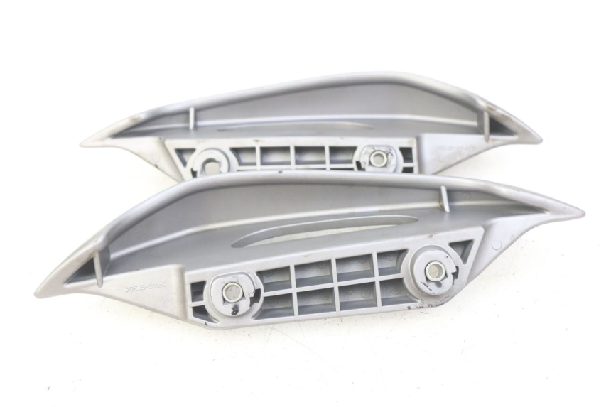 photo de ACHTERHANDVAT SUZUKI BURGMAN 125 (2007 - 2014) - Detail van het onderdeel