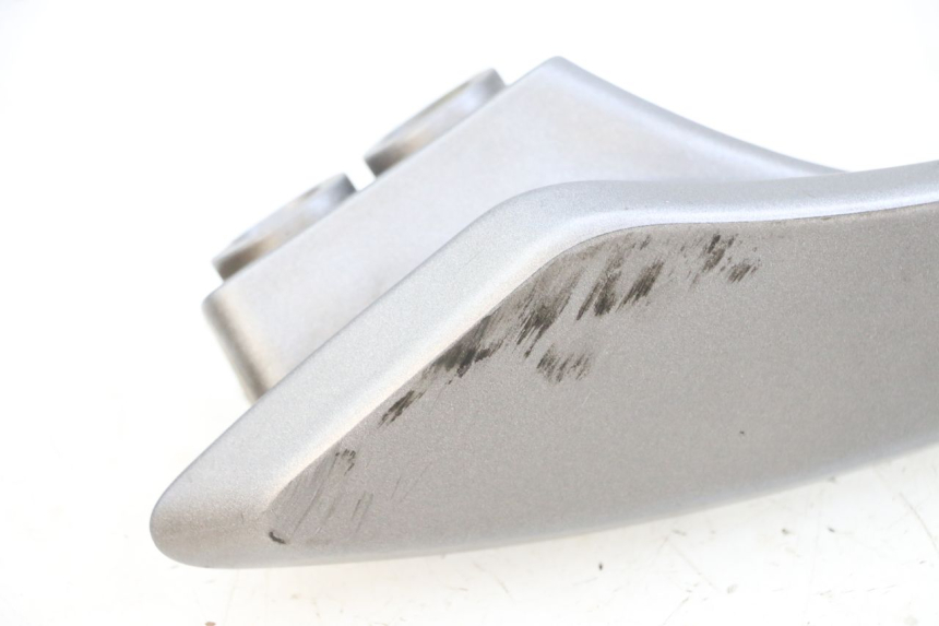 photo de ACHTERSTE RECHTER GREEP SUZUKI BURGMAN 650 (2013 - 2020) - Bevestigingspunten