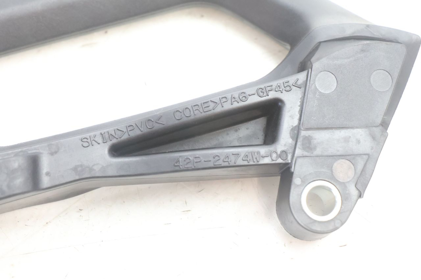 photo de ACHTERHANDVAT RECHTS YAMAHA FZ8 800 (2010 - 2016) - Andere kijkhoek