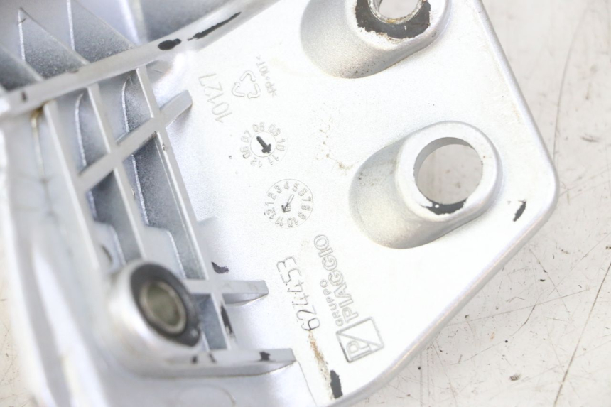 photo de RECHTER ACHTERHANDVAT PIAGGIO MP3 LT 300 (2010 - 2016) - Technische close-up