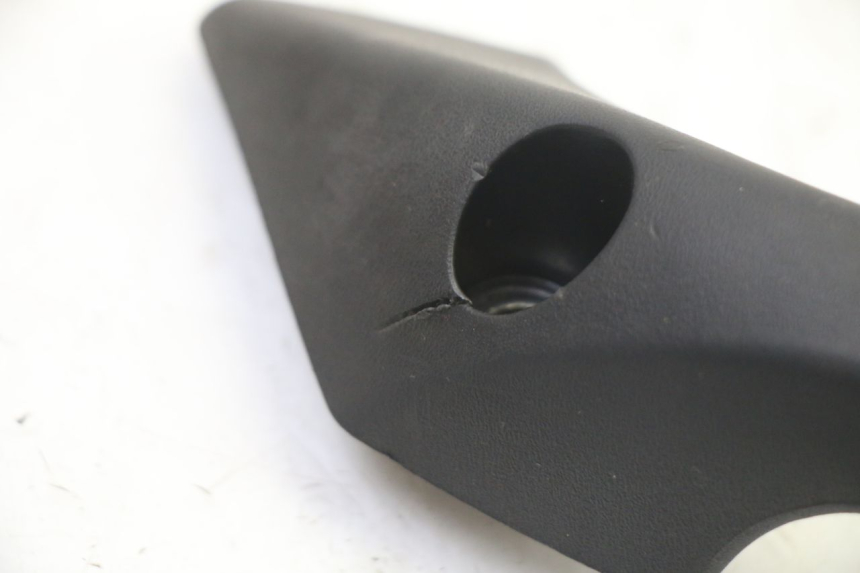 photo de ACHTERSTE RECHTER GREEP GILERA RUNNER SP 50 (2006 - 2008) - Detail van het onderdeel