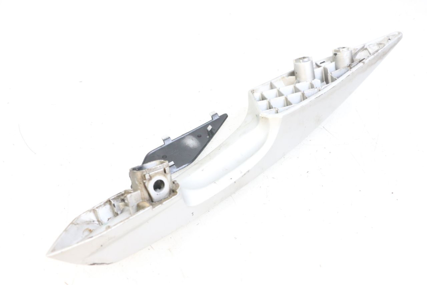 photo de ACHTERSTE RECHTER GREEP PEUGEOT SATELIS 125 (2010 - 2012) - Zoom op gebruiksstaat