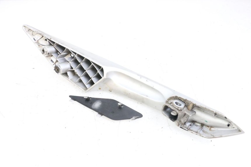 photo de ACHTERSTE RECHTER GREEP PEUGEOT SATELIS 125 (2010 - 2012) - Andere kijkhoek